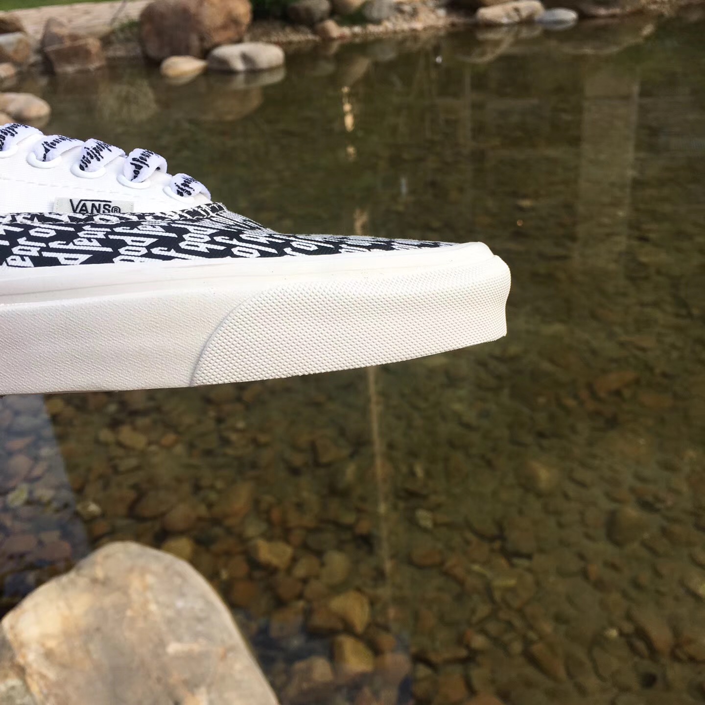 Authentic Vans 7